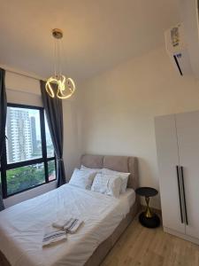 Piccadilly Greentown Lily Residence