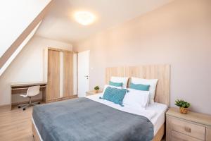 Prime Stay - Signature One Bedroom Apartment