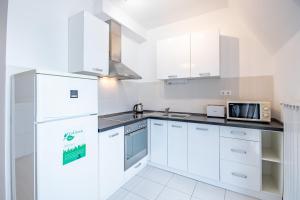 Prime Stay - Signature One Bedroom Apartment