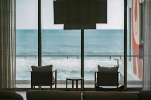 Sunset Surf Getaways El Zonte, El Salvador