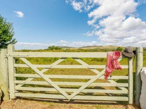 3 Bed in Haverfordwest oc-88892