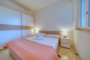 Apartment with Pool in Mattarana-Gardasee 57798