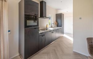 2 Bedroom Luxurious Home In Hulshorst