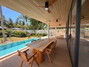 MoonLight Villa - 3BR Tropical Pool Retreat