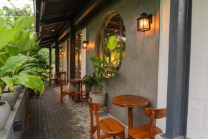 Ankola Hotel