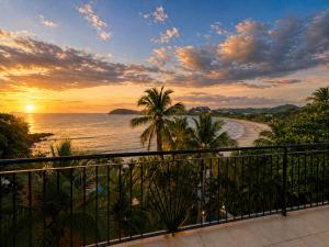 Exclusive Retreats Newest Beachfront Estate w Staff, Breakfast & Chef Available