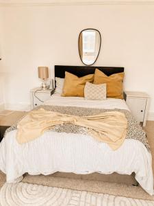 Contractor Stay 5 Bed House in Newport with Wi-Fi Perfect for Large Groups