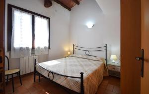 Lovely Home In Pescia Romana With Wifi