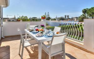 Lovely Apartment In Fontane Bianche With Private Swimming Pool, Can Be Inside Or Outside