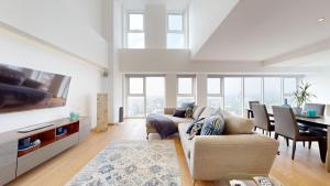Win the world cup in spectacular penthouse with amenities and pool