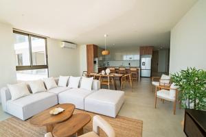 Sun & Salt Getaway 2B3BA Condo in El Zonte