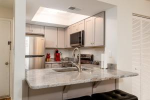 Dunes Pointe C-7