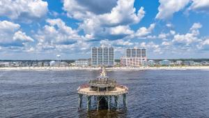 Prince Resort Oceanfront 3BR Pools Lazy River
