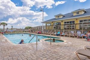 Prince Resort Oceanfront 3BR Pools Lazy River