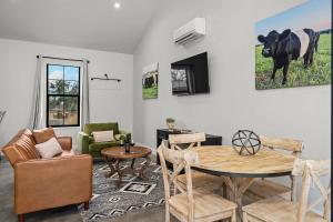 The Pearl Casita at Featherstone Winery