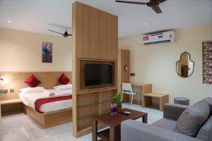 Lumis studio apartment