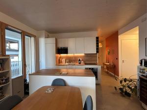 WeHost - Baudelaire - Beautiful apartment with large balcon