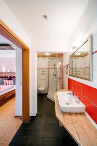 Ferienwohnung Aggenstein , Landhaus Linde, Seeg-Enzenstetten im Allgäu, mit Königscard