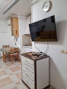 Nice studio,10 min to Del Cura beach with swim.pool
