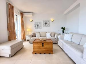 La Caracola III BeachFront & City Center Apartment