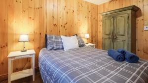 Chalet du Coeur avec spa et bord de leau