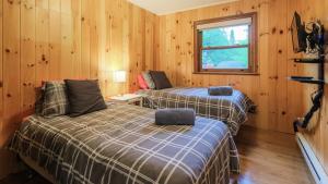 Chalet du Coeur avec spa et bord de leau