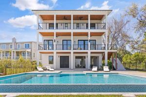 134 Compass Point