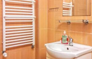 Nice Apartment In Ocypel With Sauna