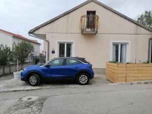 Haeuschen am Meer in Vodice mit privat Parkplatz
