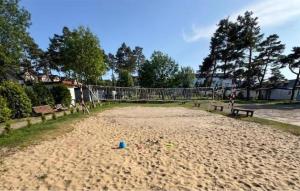 1 Bedroom Stunning Apartment In Jaroslawiec
