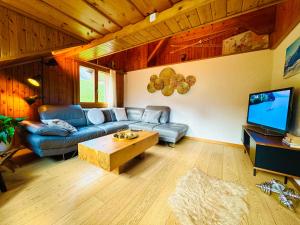 Cozy Apartment in Vintage House in Kandersteg