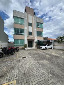Apartamento mobiliado e equipado pronto para melhor acomodação!