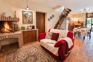 VILLA NOCRI - Villa Privata con Piscina & Sauna
