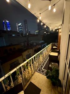 Luxurious 2 Story Penthouse Suite - Steps to Roma and Reforma