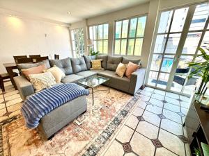 Luxurious 2 Story Penthouse Suite - Steps to Roma and Reforma