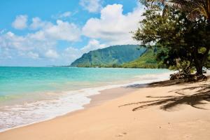 Large 6BR Country Home North Shore Beaches