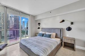 Luxury 2 bed 1 bath W residences brickell