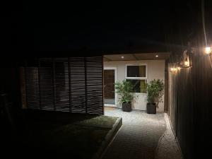 Cosy, self-contained guest house