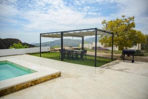 Finca Tres Aguas, Casa Rural con Piscina Privada