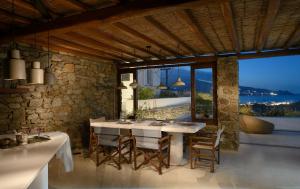 Villa Galaxy Mykonos Private Pool & Sea View in Ftelia