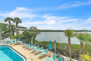 Bayview Villas 101