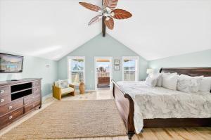 Coastal Hideaway 230 BE