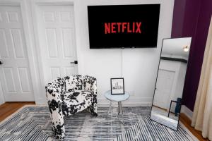Brand New 3BR Chicago Retreat Near Fulton Market and United Center