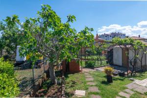 Apartments with parking space Umag - 7057