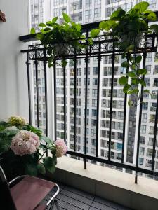 Full-house 2 bedroom apt in Vinhomes Greenbay near Marriot hotel