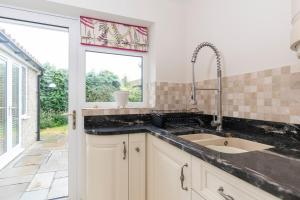 Hot Tub Free Parking 5 Bedroom Large Space