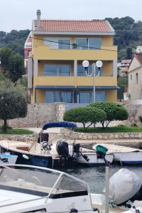 Apartments by the sea Preko, Ugljan - 25531