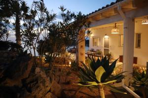 What a View Villa - Panoramic Sea View, Stunning Sunsets & Pool