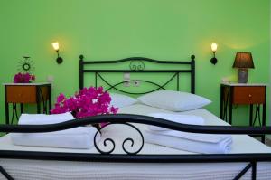 Standard Double or Twin Room with Sea View room in Onar Studios