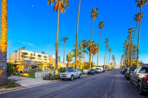 30 Stay Great For Families Walk 2 Beach Hot Tub